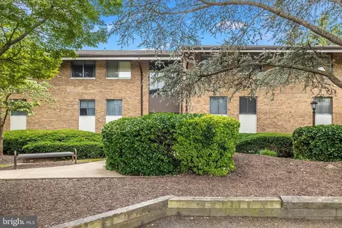 18610 Walkers Choice Rd #6, Montgomery Village, MD 20886
