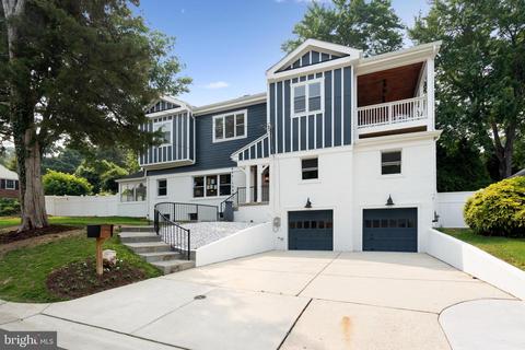 7101 W Greenvale Pkwy, Chevy Chase, MD 20815