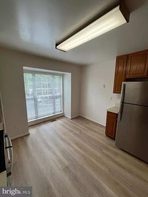 7 Dawn View Ct, Silver Spring, MD 20904 photo 8