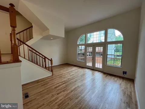 7 Dawn View Ct, Silver Spring, MD 20904 photo 4