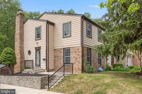 2 Goodport Ln, Gaithersburg, MD 20878