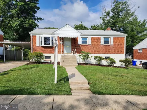 4816 Creek Shore Dr, Rockville, MD 20852