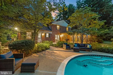 321 Westlawn Dr, Ashton, MD 20861