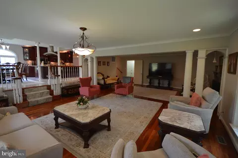 816 Stratford Manor Ter, Silver Spring, MD 20905