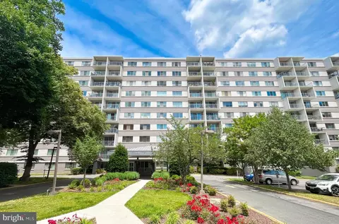 4977 Battery Ln #1-719, Bethesda, MD 20814