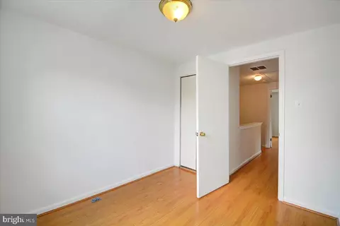 14847 Hammersmith Cir, Silver Spring, MD 20906 photo 25