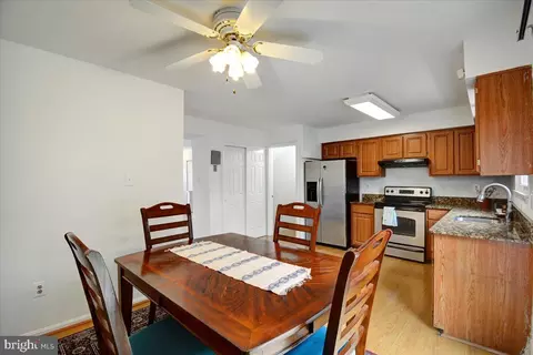 14847 Hammersmith Cir, Silver Spring, MD 20906 photo 21