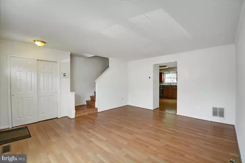 14847 Hammersmith Cir, Silver Spring, MD 20906 photo 8