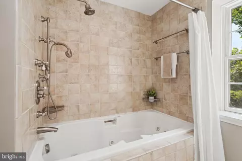 1424 Highland Dr, Silver Spring, MD 20910 photo 29