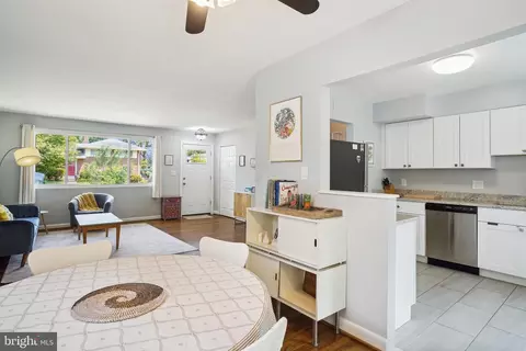 10308 Conover Dr, Silver Spring, MD 20902 photo 7