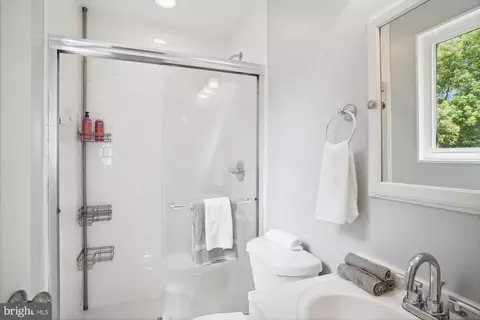 10308 Conover Dr, Silver Spring, MD 20902 photo 9