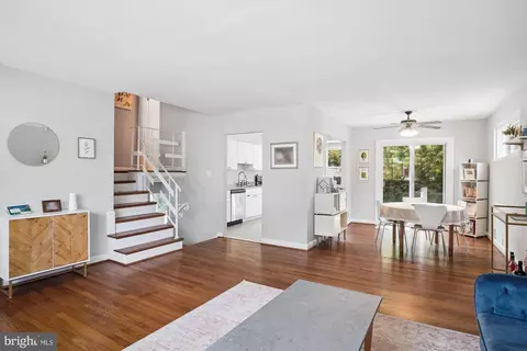 10308 Conover Dr, Silver Spring, MD 20902 photo 2