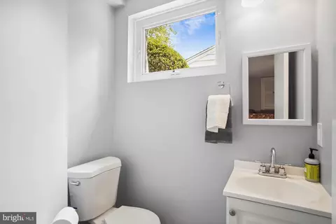 10308 Conover Dr, Silver Spring, MD 20902 photo 16