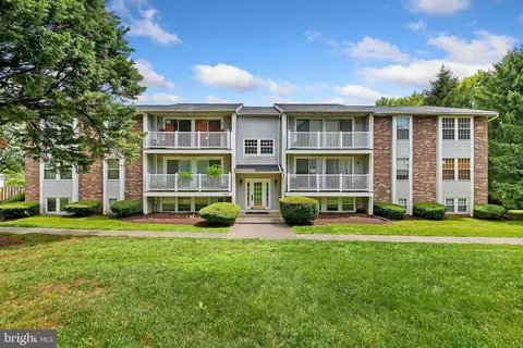303 Palmspring Dr #1, Gaithersburg, MD 20878