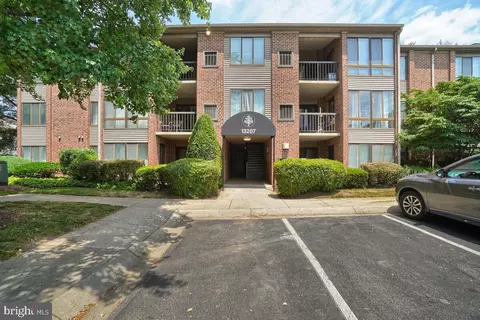 13207 Chalet Pl #302, Germantown, MD 20874