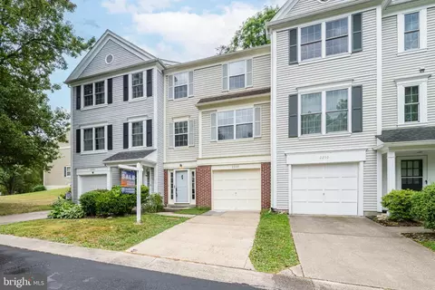 2248 Wimbledon Cir, Silver Spring, MD 20906 photo 3
