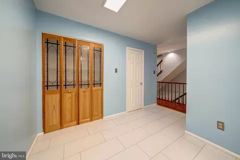 2248 Wimbledon Cir, Silver Spring, MD 20906 photo 17