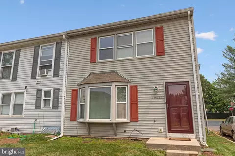 19831 Beatriz Ave, Poolesville, MD 20837 photo 2