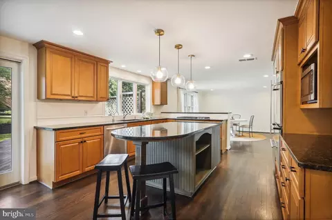 8712 Cold Spring Rd, Potomac, MD 20854 photo 35
