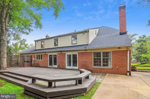 8712 Cold Spring Rd, Potomac, MD 20854 photo 4