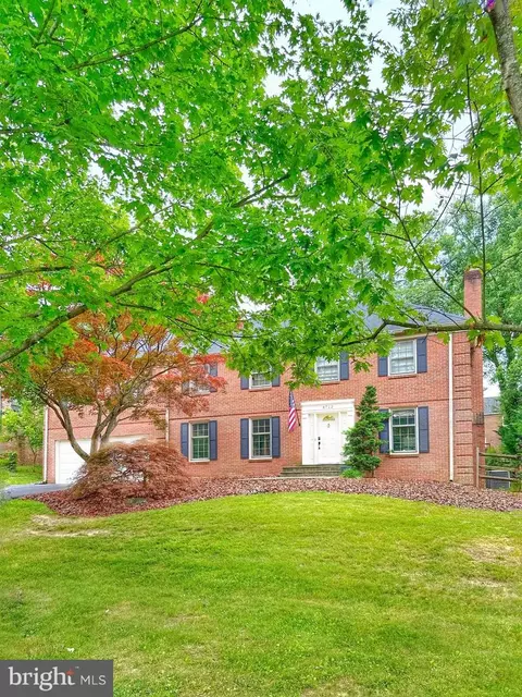 8712 Cold Spring Rd, Potomac, MD 20854