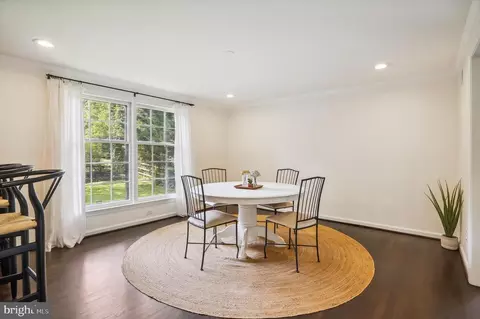 8712 Cold Spring Rd, Potomac, MD 20854 photo 30