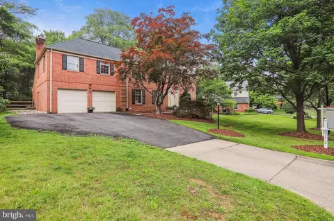 8712 Cold Spring Rd, Potomac, MD 20854 photo 8