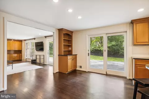 8712 Cold Spring Rd, Potomac, MD 20854 photo 23