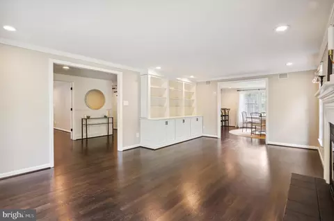 8712 Cold Spring Rd, Potomac, MD 20854 photo 14