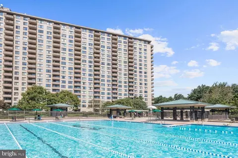 5225 Pooks Hill Rd #907S, Bethesda, MD 20814