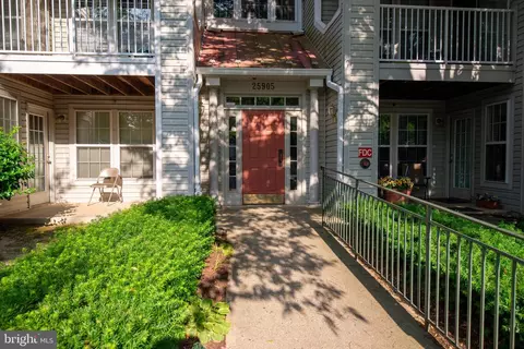 25905 Ridge Manor Dr #8000-F, Damascus, MD 20872