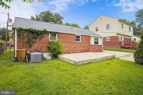 2912 Weisman Rd, Silver Spring, MD 20902 photo 5