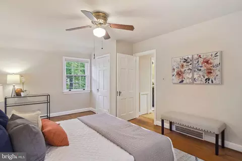 424 Greenbrier Dr, Silver Spring, MD 20910 photo 23