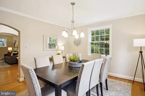 424 Greenbrier Dr, Silver Spring, MD 20910 photo 12