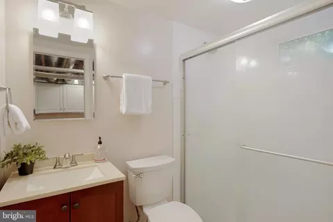 424 Greenbrier Dr, Silver Spring, MD 20910 photo 30