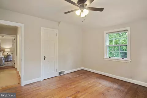 424 Greenbrier Dr, Silver Spring, MD 20910 photo 27
