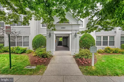 14104 Valleyfield Dr #8-5, Silver Spring, MD 20906