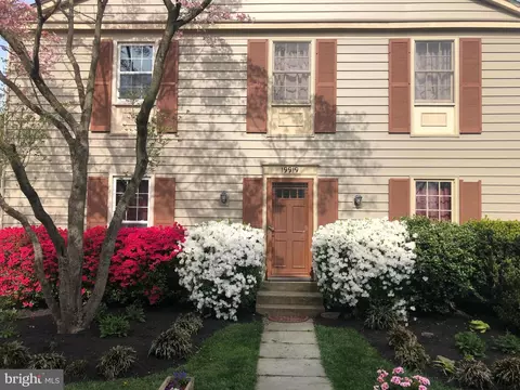 19919 Spur Hill Dr, Montgomery Village, MD 20886