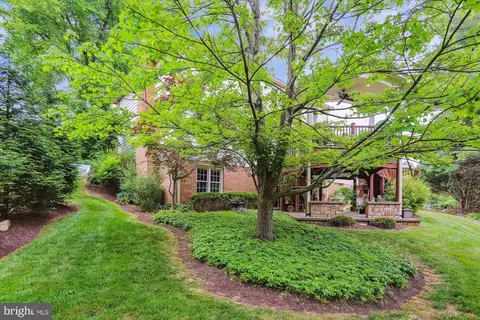 5 Locustwood Ct, Silver Spring, MD 20905 photo 6