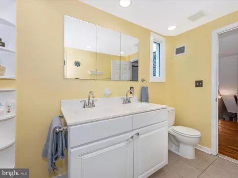 9814 Cottrell Ter, Silver Spring, MD 20903 photo 31