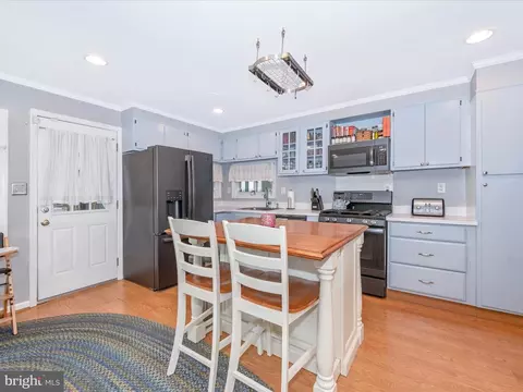9814 Cottrell Ter, Silver Spring, MD 20903 photo 13