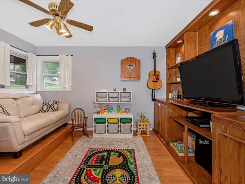 9814 Cottrell Ter, Silver Spring, MD 20903 photo 20