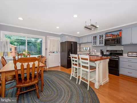 9814 Cottrell Ter, Silver Spring, MD 20903 photo 12