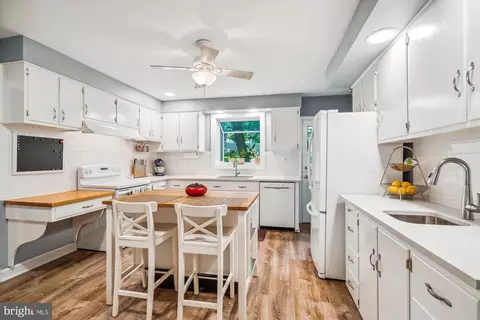 501 Apple Grove Rd, Silver Spring, MD 20904 photo 10