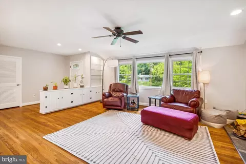 501 Apple Grove Rd, Silver Spring, MD 20904 photo 5