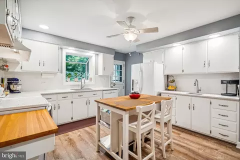 501 Apple Grove Rd, Silver Spring, MD 20904 photo 8