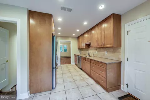 14904 Claude Ln, Silver Spring, MD 20905 photo 17