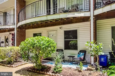 8910 16th St #8910, Silver Spring, MD 20910