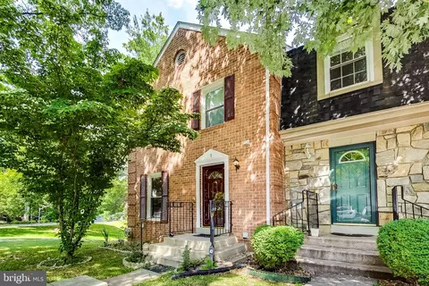 1 Plum Grove Way, Gaithersburg, MD 20878