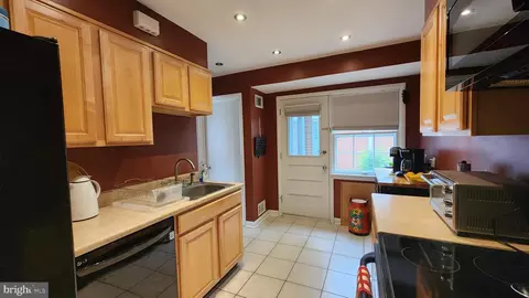 9429 Curran Rd, Silver Spring, MD 20901 photo 6